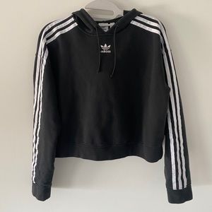 Cropped Adidas Sweatshirt